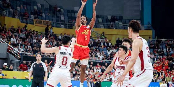 博万体育官方网站-山西男篮92-90广厦 大比分1-0领先 巴里-布朗35分