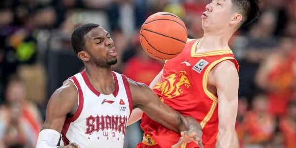 博万体育官方网站-山西男篮92-90广厦 大比分1-0领先 巴里-布朗35分